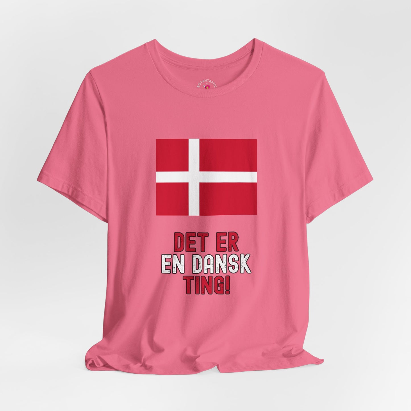 Danish Flag Tee – "Det er en dansk ting" Graphic T-Shirt